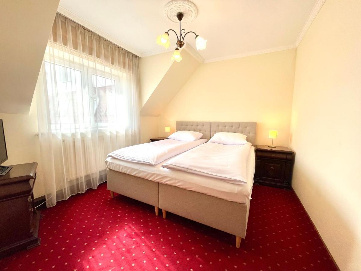 Hotel Groman Сенкоцин Экстерьер фото